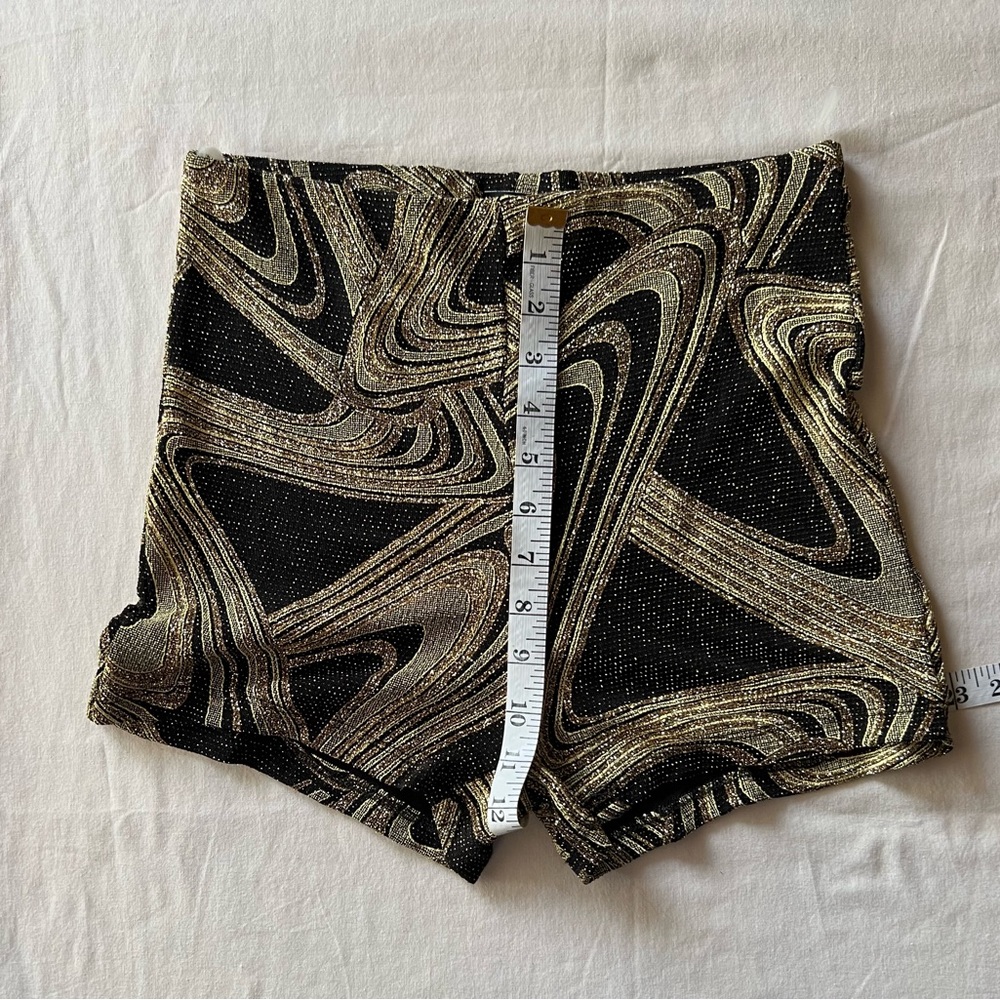 Privy Womans  Shorts Size M Nylon Metallic Spandex Black/Gold New